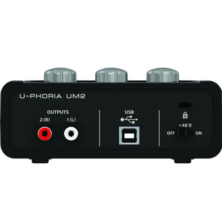 Звуковая карта BEHRINGER UM2